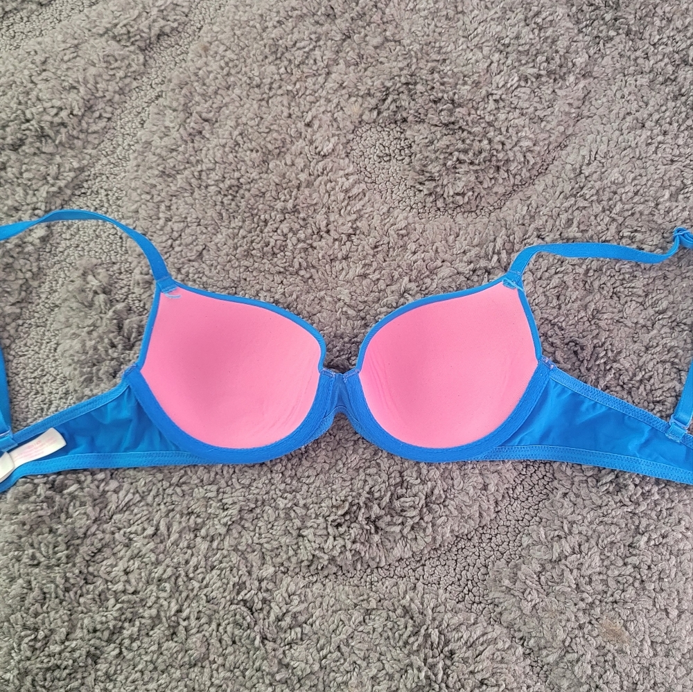 PINK Bra - Picture 2 of 4